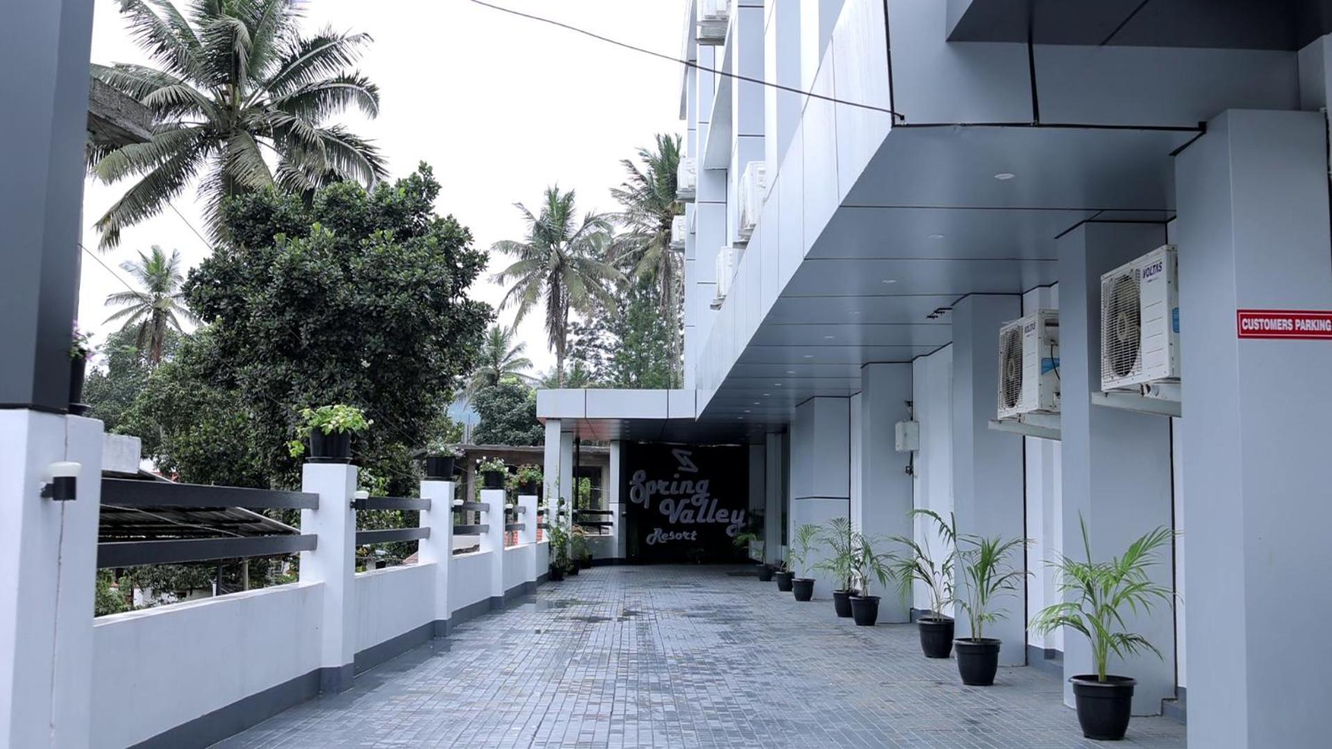 Spring Valley Resort Thekkady Exterior photo